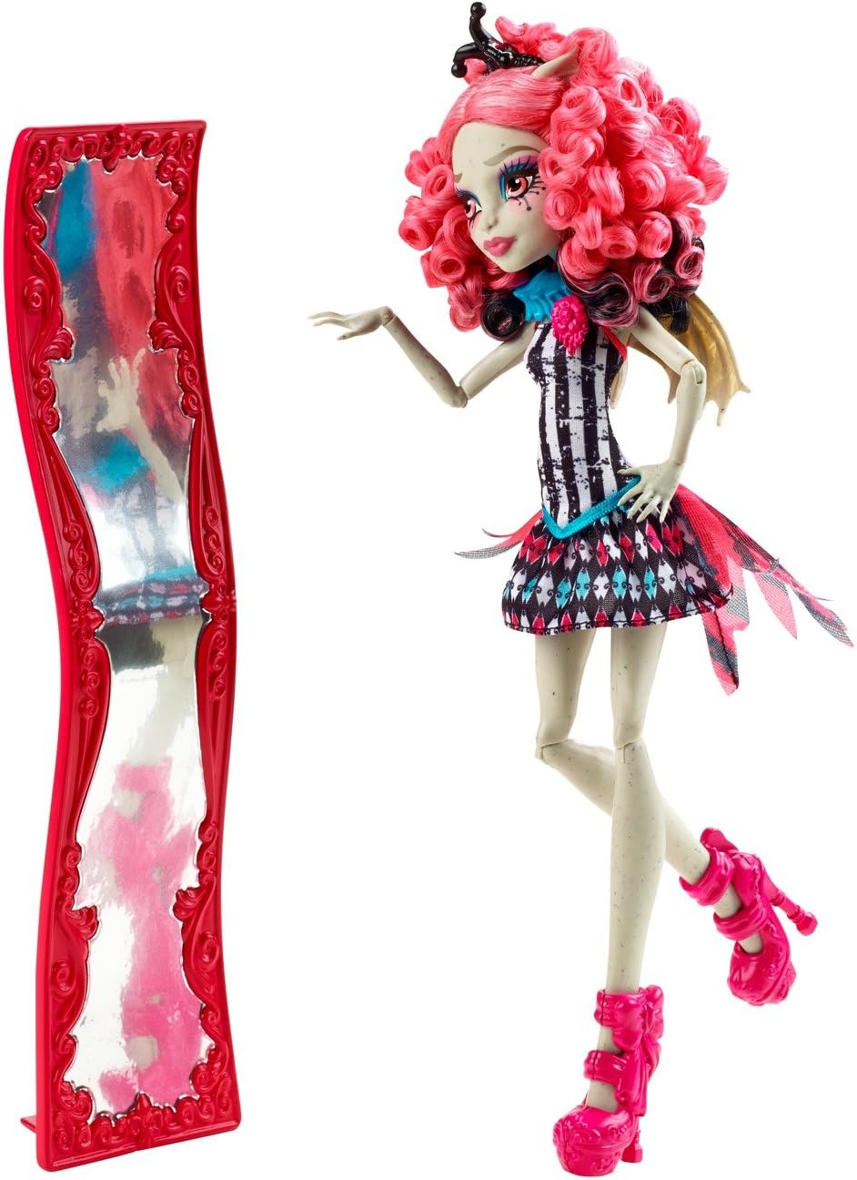 Monster High Freak du Chic Funhouse and Rochelle Goyle Doll Playset - Image 3