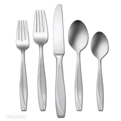 Oneida 20 Piece Set – Service for 4 – Cleo